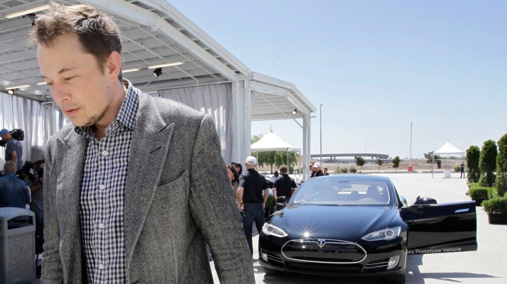 Ο Έλον Μασκ παραιτείται από πρόεδρος της Tesla και πληρώνει 20 εκατ. δολ.