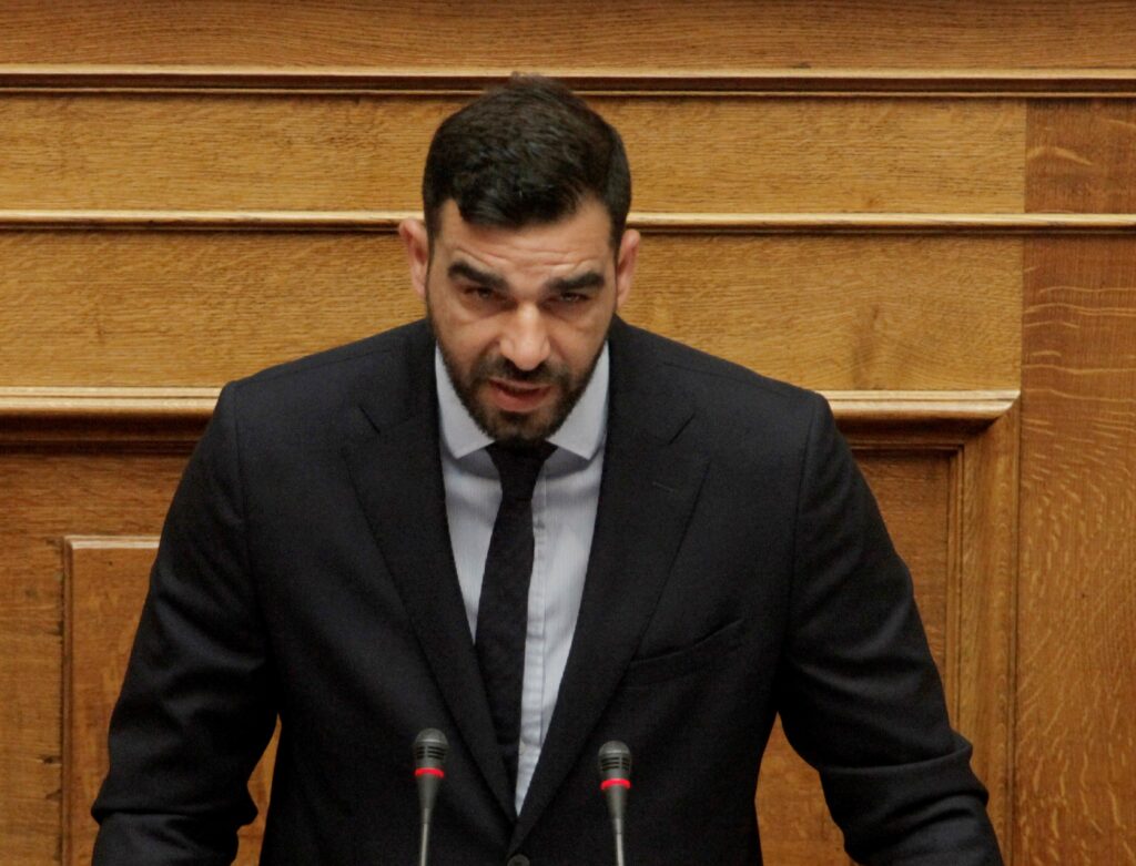 Αναβλήθηκε η δίκη για την επίθεση στον βουλευτή του ΣΥΡΙΖΑ, Πέτρο Κωνσταντινέα