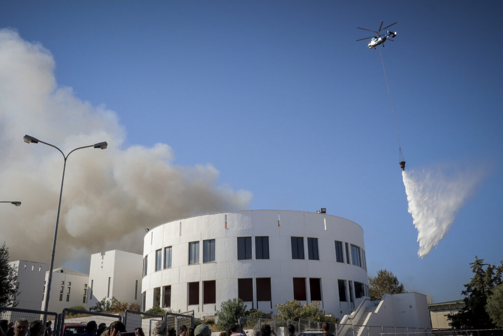 Πολάκης κατά Πρύτανη για τους πυρόπληκτους φοιτητές