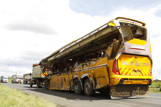 Κένυα: Τραγωδία με 51 νεκρούς επιβάτες λεωφορείου που έπεσε σε χαράδρα (Photos)