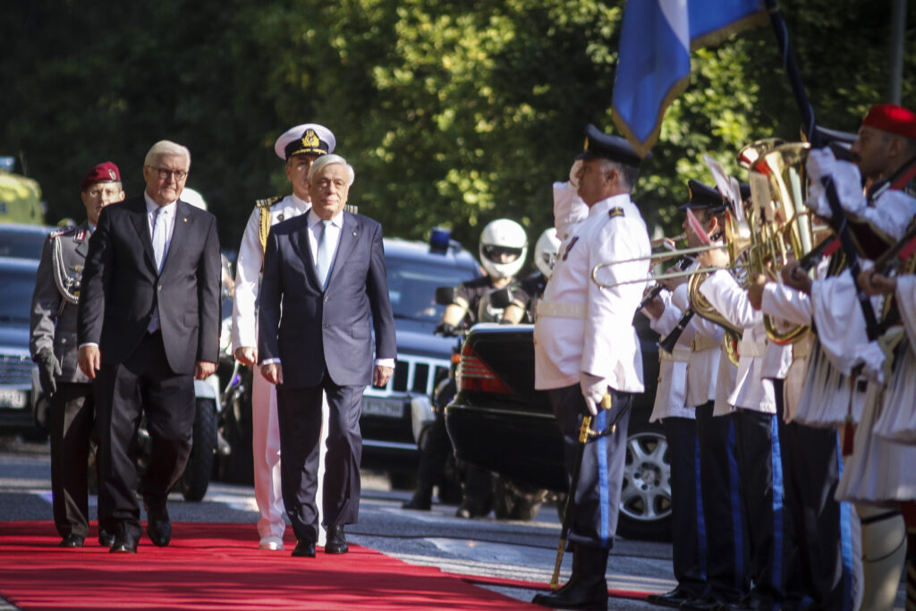 Παυλόπουλος – Στάινμάγιερ: Το μήνυμα του Πρόεδρου της Δημοκρατίας προς τα Σκόπια (Video)