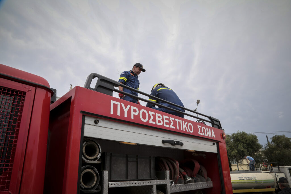 Φωτιά εκδηλώθηκε σε έξι τροχόσπιτα εντός κάμπινγκ της Χαλκιδικής