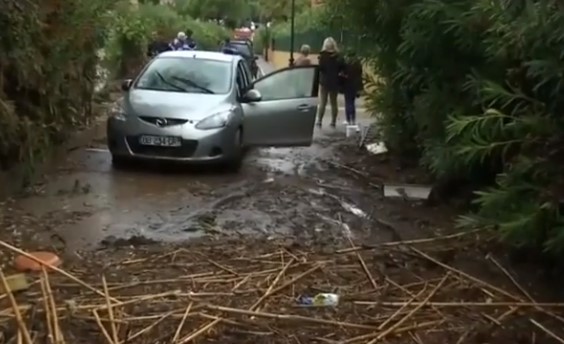 Γαλλία: Νεκροί από τις πλημμύρες (Video)