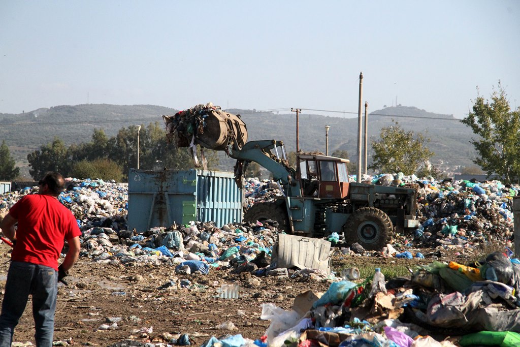 Στο σκαμνί για τα σκουπίδια