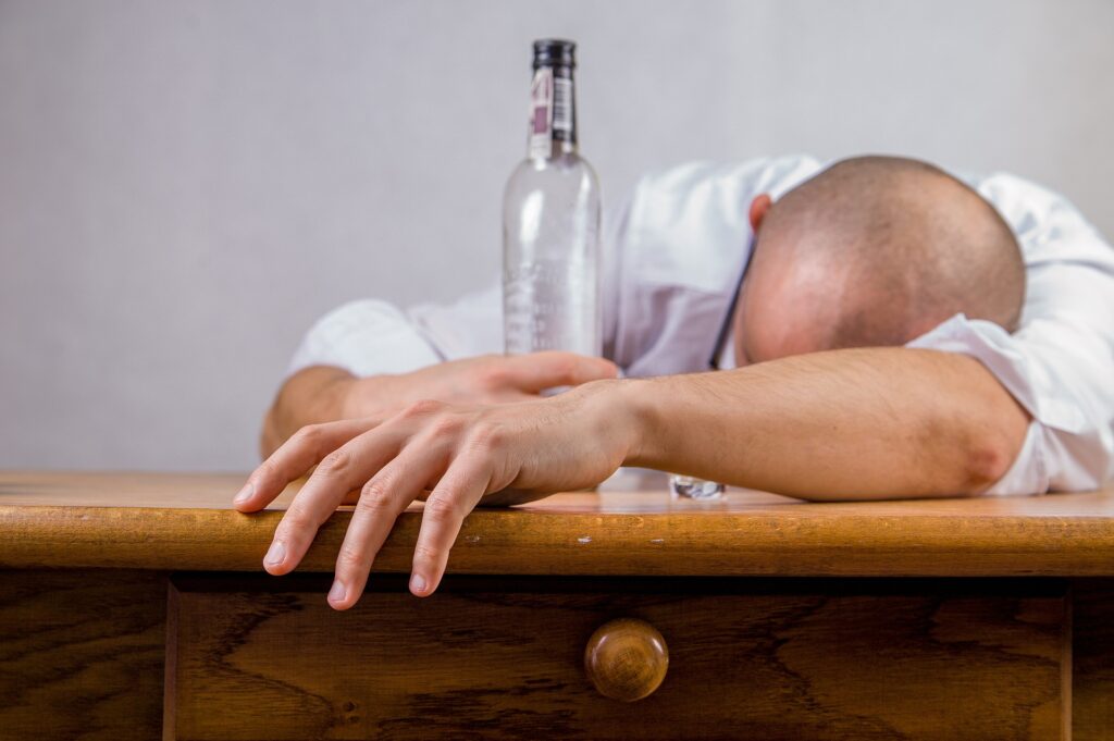 Πώς να αντιμετωπίσετε το hangover