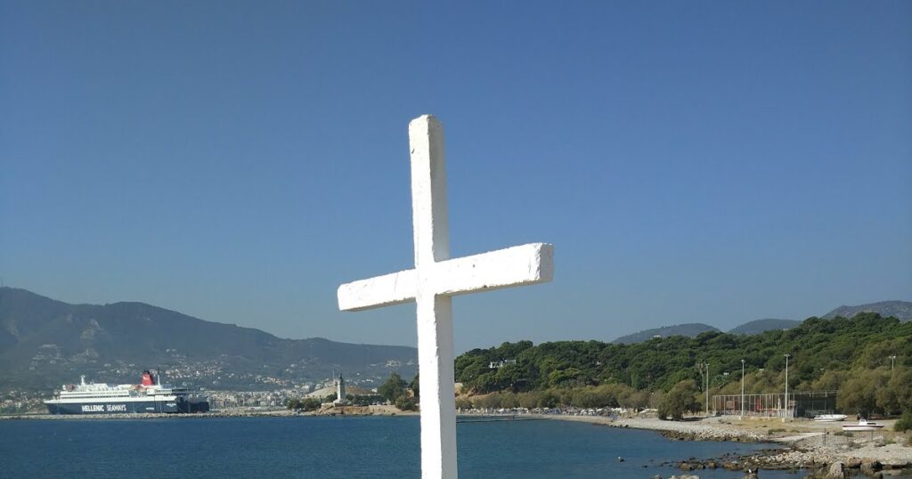 Μυτιλήνη: Και ο Σαλβίνι στον καυγά για το σταυρό στην ακτή Απελή