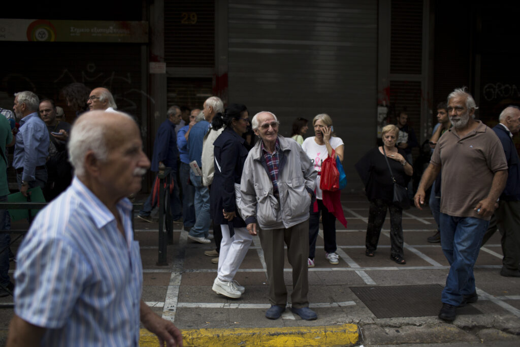 Αναδρομικά επί Νέας Δημοκρατίας: 0,30 ευρώ με 6 χρόνια καθυστέρηση!