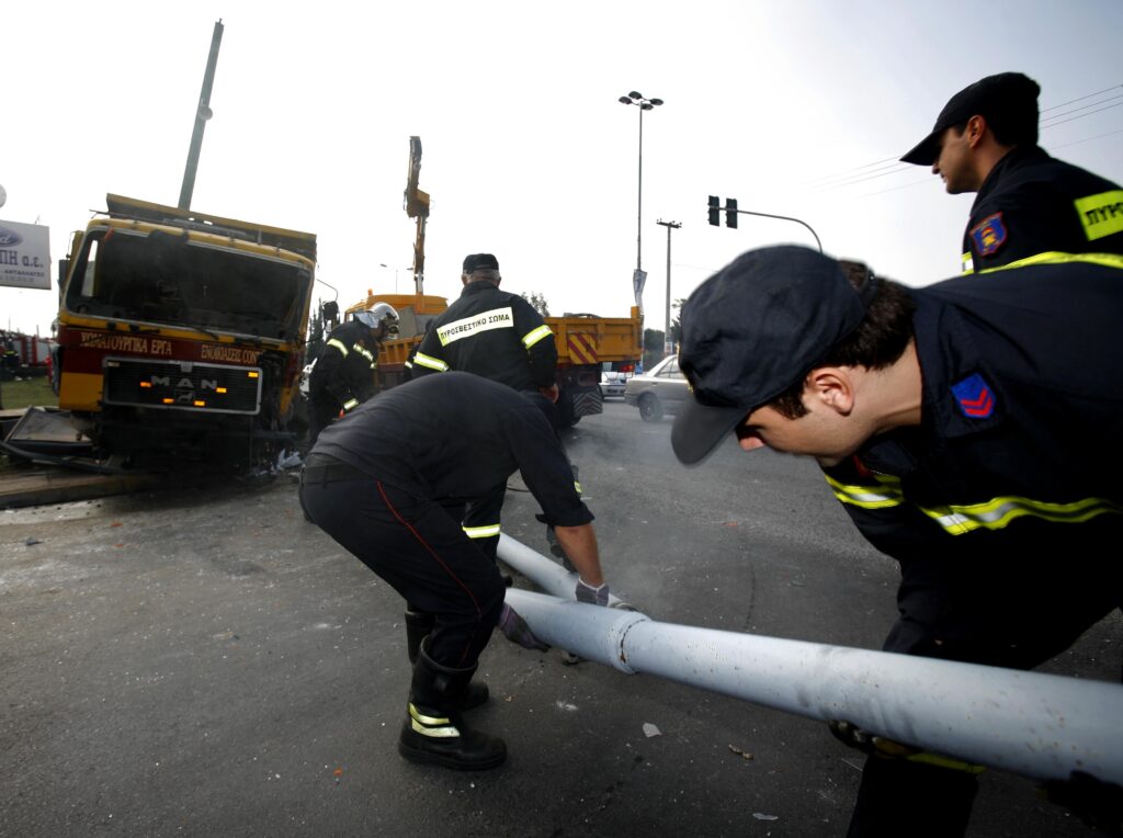 Ένας νεκρός από τροχαίο κάθε 2 ημέρες στην Αττική – Οι πιο «δημοφιλείς» παραβάσεις