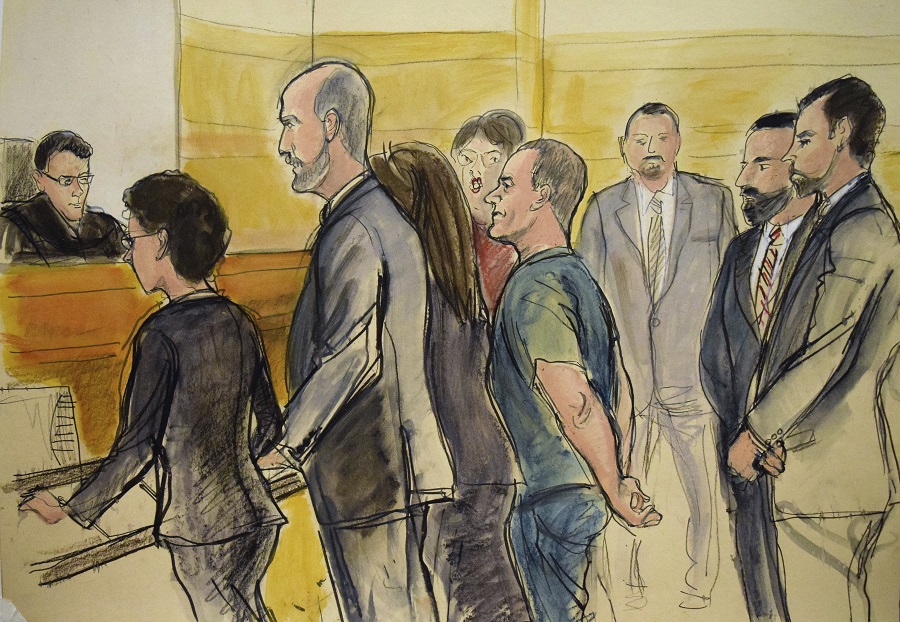 Δίκη Ελ Τσάπο: Τον απέρριψαν από ένορκο επειδή ζήτησε από τον κατηγορούμενο… αυτόγραφο