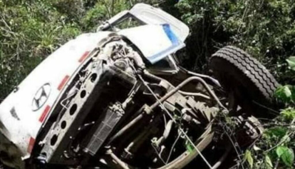 Τραγωδία στο Περού: Λεωφορείο με ποδοσφαιρική ομάδα έπεσε σε γκρεμό – Οκτώ νεκροί (Video)