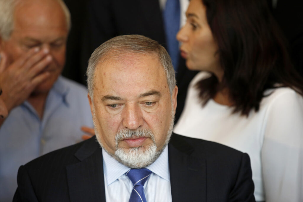 Ισραήλ: Παραιτήθηκε ο υπουργός Άμυνας διαφωνώντας με την εκεχειρία στη Γάζα