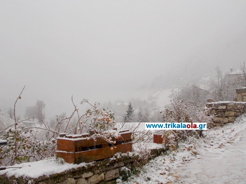 Τα πρώτα χιόνια σε Τρίκαλα και Γιάννενα (Photos)