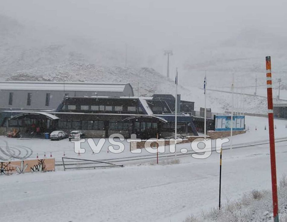 Ισχυρή χιονόπτωση στον Παρνασσό (Video-Photos)