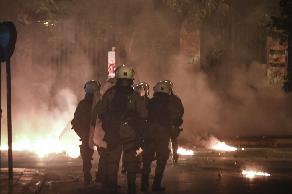 Διώξεις σε 6 συλληφθέντες για το κακούργημα της έκρηξης στα επεισόδια του Πολυτεχνείου