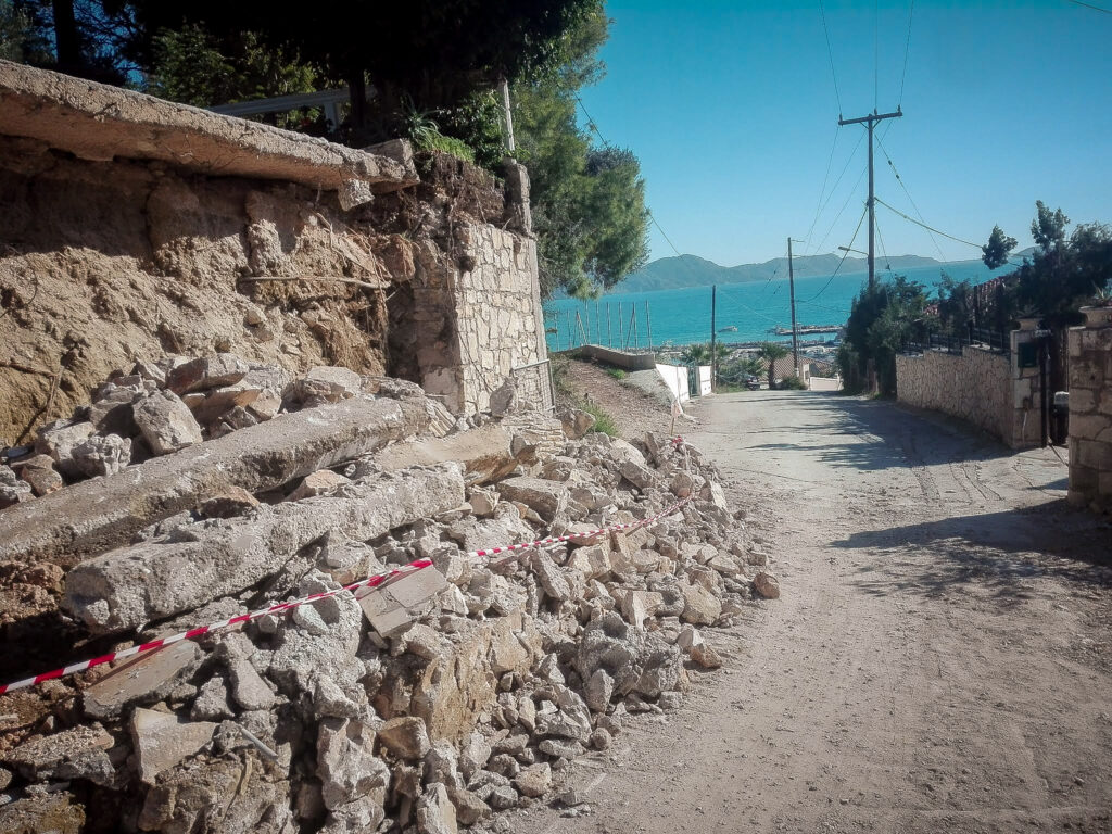 Ζάκυνθος: 275 κτήρια προσωρινά ακατάλληλα μετά το σεισμό