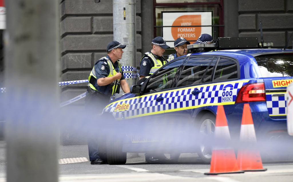 Συνελήφθησαν τρία άτομα που σχεδίαζαν τρομοκρατική επίθεση στη Μελβούρνη