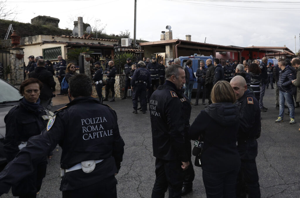 Ιταλία: Τέσσερις τραυματίες μετά από κατάσταση ομηρίας
