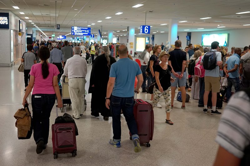 Δημητρίου: Ετήσια αύξηση επιβατών 5% στο αεροδρόμιο «Ελ. Βενιζέλος» και τα επόμενα χρόνια