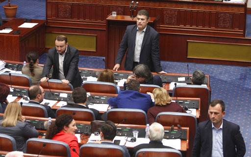 Σκόπια: Ψηφίζουν τις αλλαγές στο Σύνταγμα με βάση τη Συμφωνία των Πρεσπών