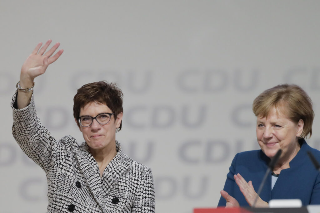 Γερμανία: Η Άνεγκρετ Κραμπ-Καρενμπάουερ νέα πρόεδρος των Χριστιανοδημοκρατών