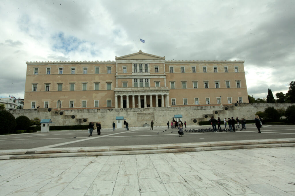 WST: Η Ελλάδα το μόνο αισιόδοξο σημείο των προβλέψεων για το τελευταίο τρίμηνο στην Ευρωζώνη!