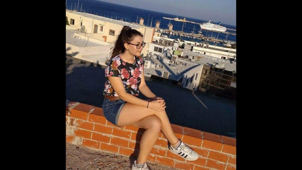 Νέες εξελίξεις στη δολοφονία της Ελένης Τοπαλούδη: Βρέθηκαν στο σίδερο αποτυπώματα του 19χρονου