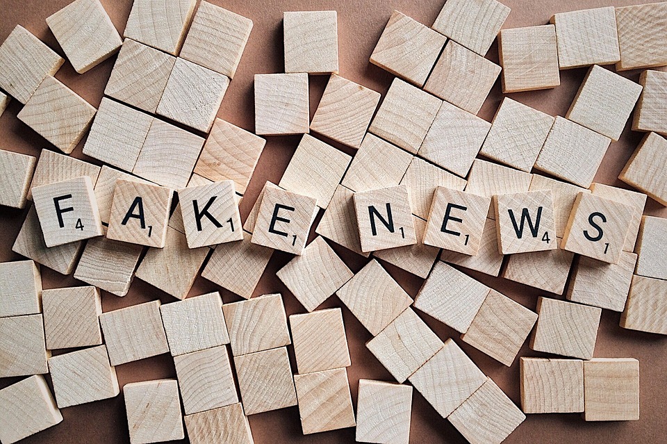 Ευρωπαϊκό «μπλόκο» στα Fake News