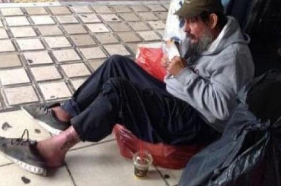 Πάτρα: Θλίψη για τον άστεγο κυρ Χρήστο που άφησε την τελευταία του πνοή