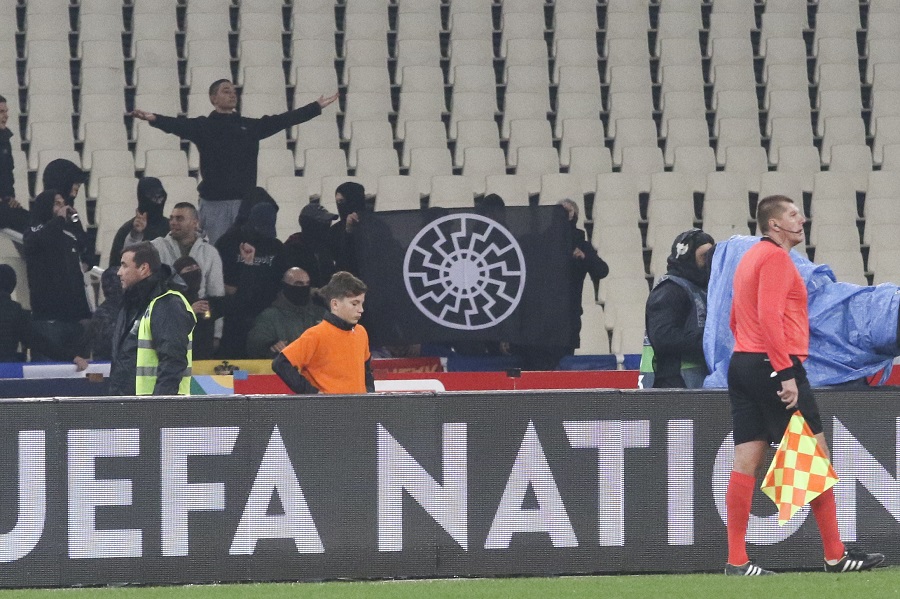 Η ποινή της UEFA στην Εθνική για τη σημαία των SS στο ΟΑΚΑ