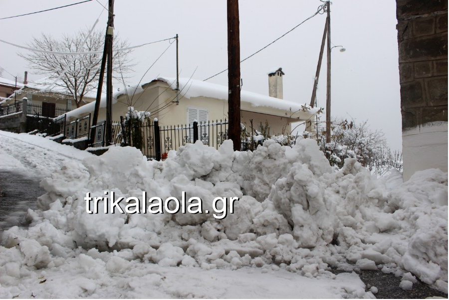 Χιονίζει στη Βόρεια Ελλάδα – Που χρειάζονται αντιολισθητικές αλυσίδες (Video – Photos)