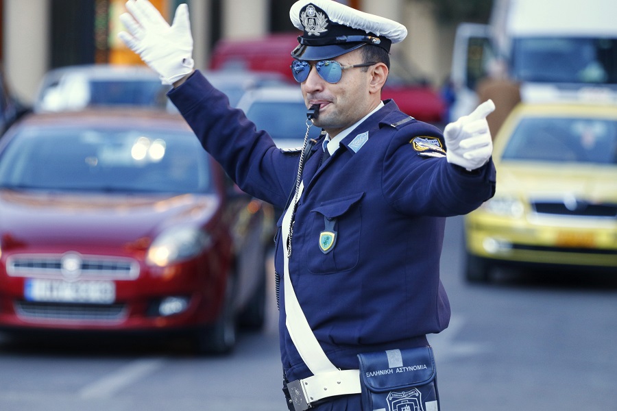 Τα έκτακτα μέτρα της Τροχαίας για τις γιορτές – Όλα όσα πρέπει να γνωρίζετε