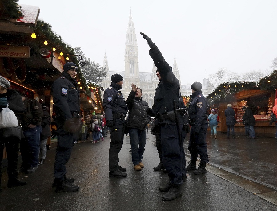 «Φρούριο» η Βιέννη μετά τις πληροφορίες για ενδεχόμενη τρομοκρατική επίθεση