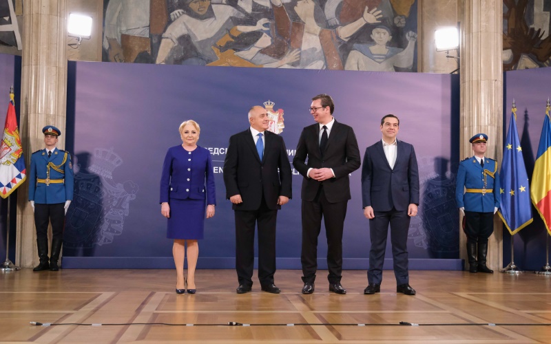 Σερβία – Τσίπρας: Τα Βαλκάνια πρέπει να ξαναγίνουν το επίκεντρο της ειρήνης, της συνεργασίας, της συνανάπτυξης
