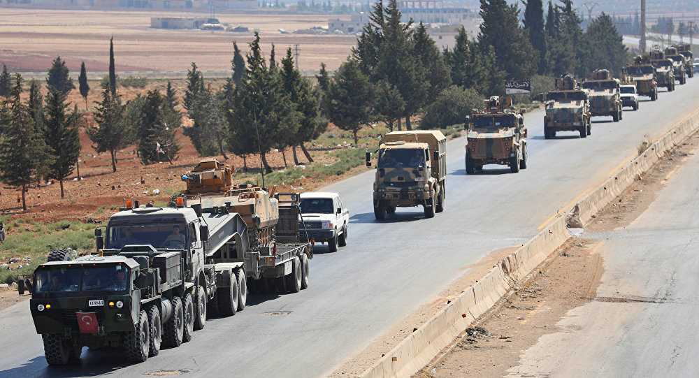 H Τουρκία στέλνει 100 στρατιωτικά οχήματα με όπλα στα σύνορα με Συρία
