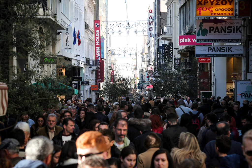 Αισιόδοξοι οι έμποροι για την εμπορική κίνηση της εορταστική περιόδου