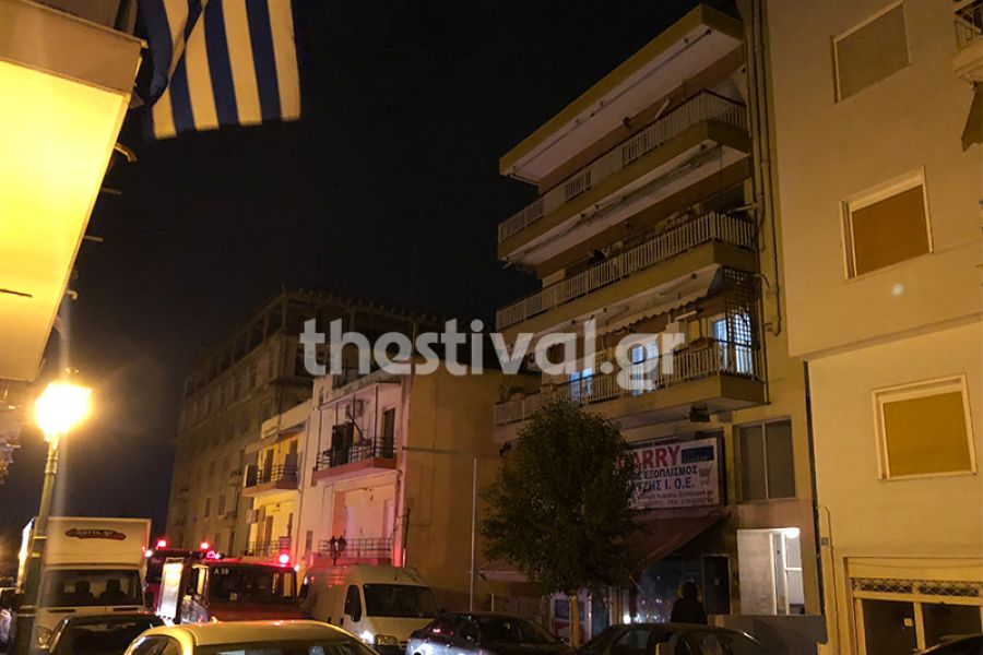Θεσσαλονίκη: Τραγωδία – 14χρονος έπεσε από ταράτσα – Είχε ανέβει να δει τα βεγγαλικά της πρωτοχρονιάς (Video)