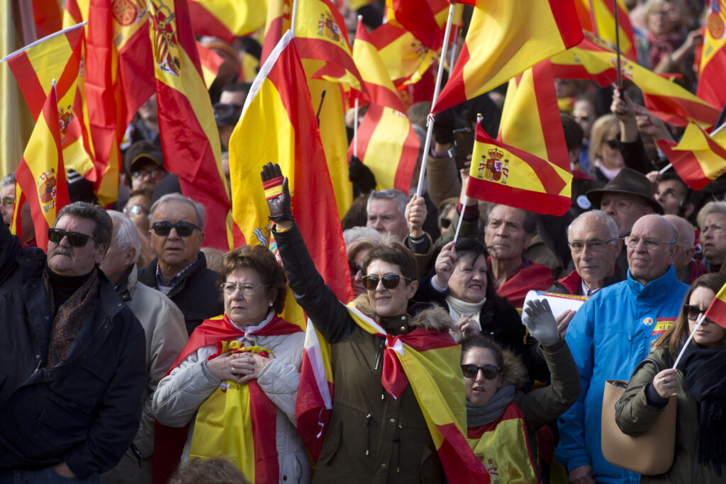 Αν γίνονταν τώρα εκλογές στην Ισπανία η ακροδεξιά θα έμπαινε στη Βουλή