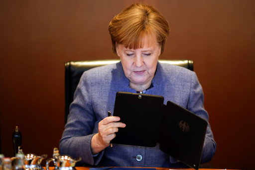 Γερμανία: Χάκερς έδωσαν στη δημοσιότητα προσωπικά αρχεία της Μέρκελ