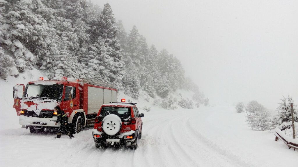 Χιονοθύελλα στην Ανθήλη:  Αποφύγετε την Εθνική Οδό τις επόμενες ώρες