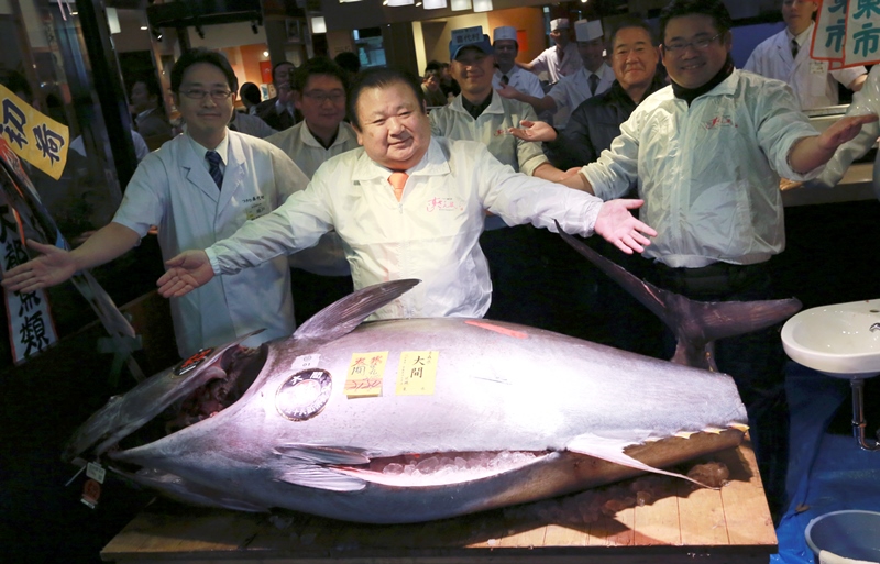 Ιαπωνία: Εστιάτορας σούσι έδωσε 2,7 εκατομμύρια ευρώ για έναν τόνο 278 κιλών