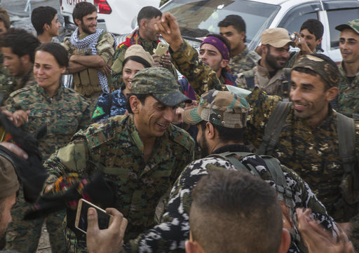 Οι Κούρδοι της Βόρειας Συρίας προαναγγέλλουν ως «αναπόφευκτη» τη συμφωνία με τον Άσαντ