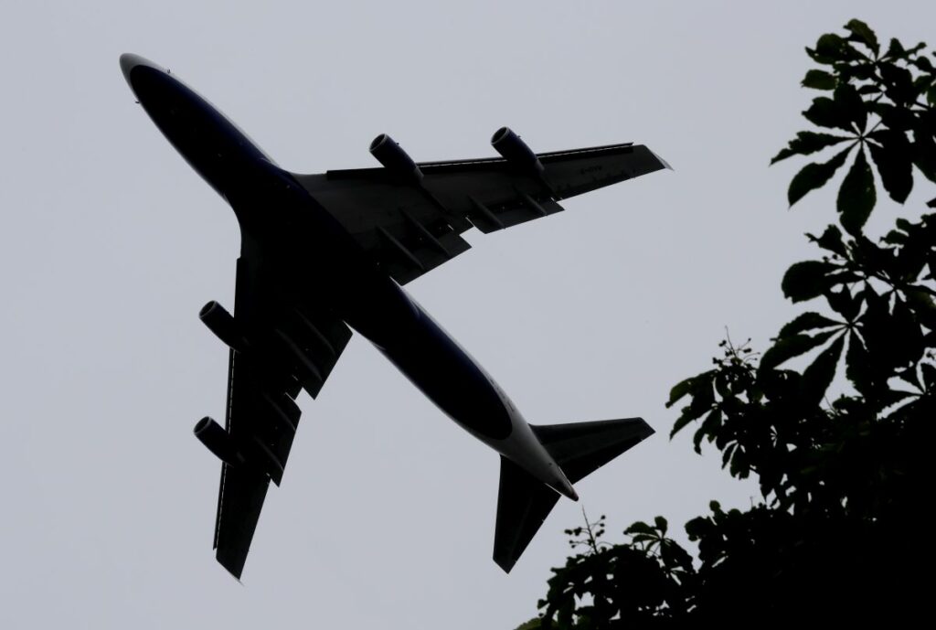 Νέος συναγερμός στο αεροδρόμιο Heathrow – Εμφανίστηκε ξανά drone