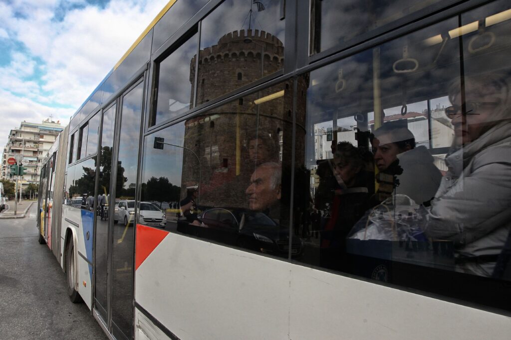 Θεσσαλονίκη: Κανονικά τα δρομολόγια των αστικών λεωφορείων στο κέντρο – Τροποποιήσεις σε περιφερειακά