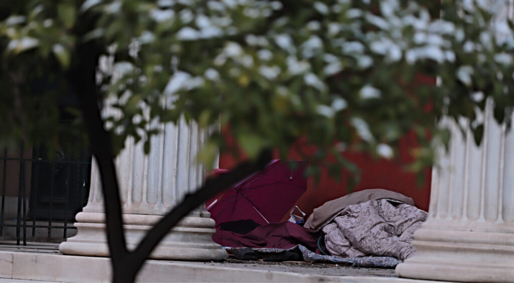 Πάτρα: Ανοιχτό και το Σάββατο το Πανμπελοποννησιακό Στάδιο για να προφυλαχτούν οι άστεγοι
