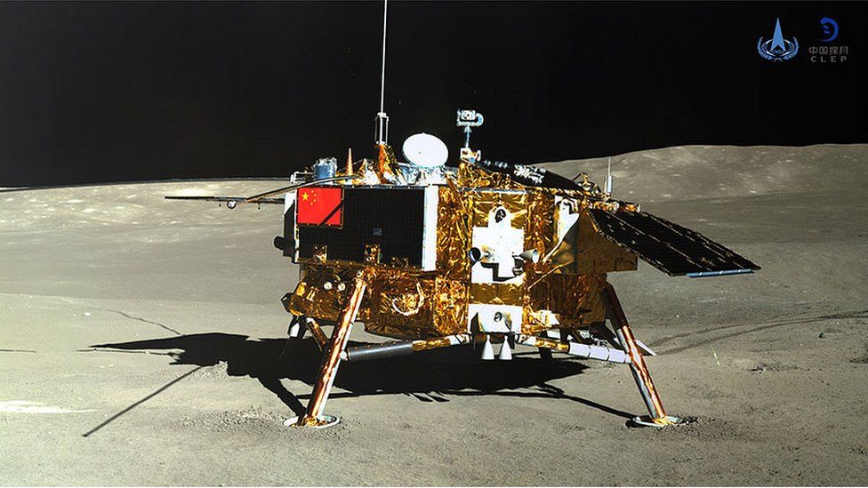 Η σκοτεινή πλευρά της Σελήνης – Τα κινεζικά διαστημόπλοια αλληλοφωτογραφήθηκαν (Photo)
