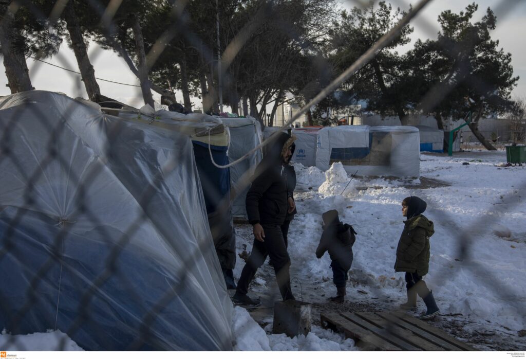 FAZ για προσφυγικό: Η Μέρκελ διαμήνυσε ότι δεν μπορούμε να αφήσουμε την Ελλάδα μόνη της