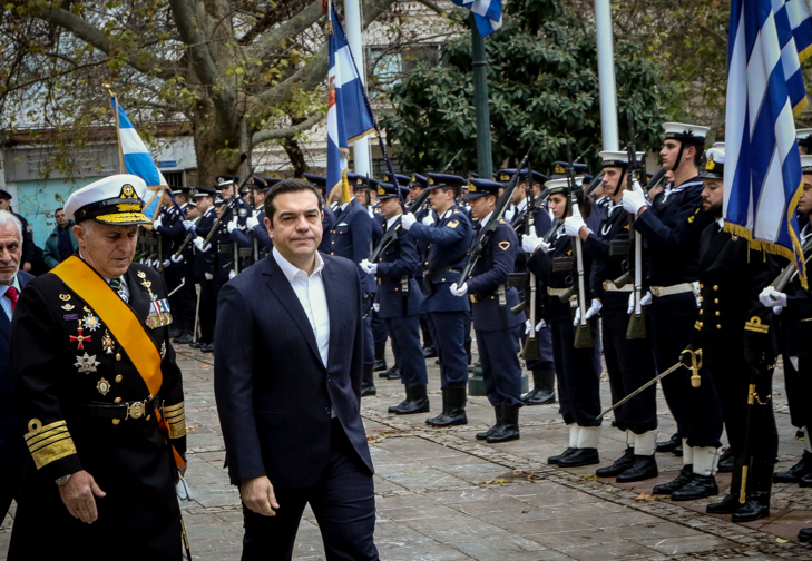 Συνάντηση Τσίπρα με τον αρχηγό ΓΕΕΘΑ, Ναύαρχο Αποστολάκη: «Έχω μάθει να υπηρετώ το καθήκον»