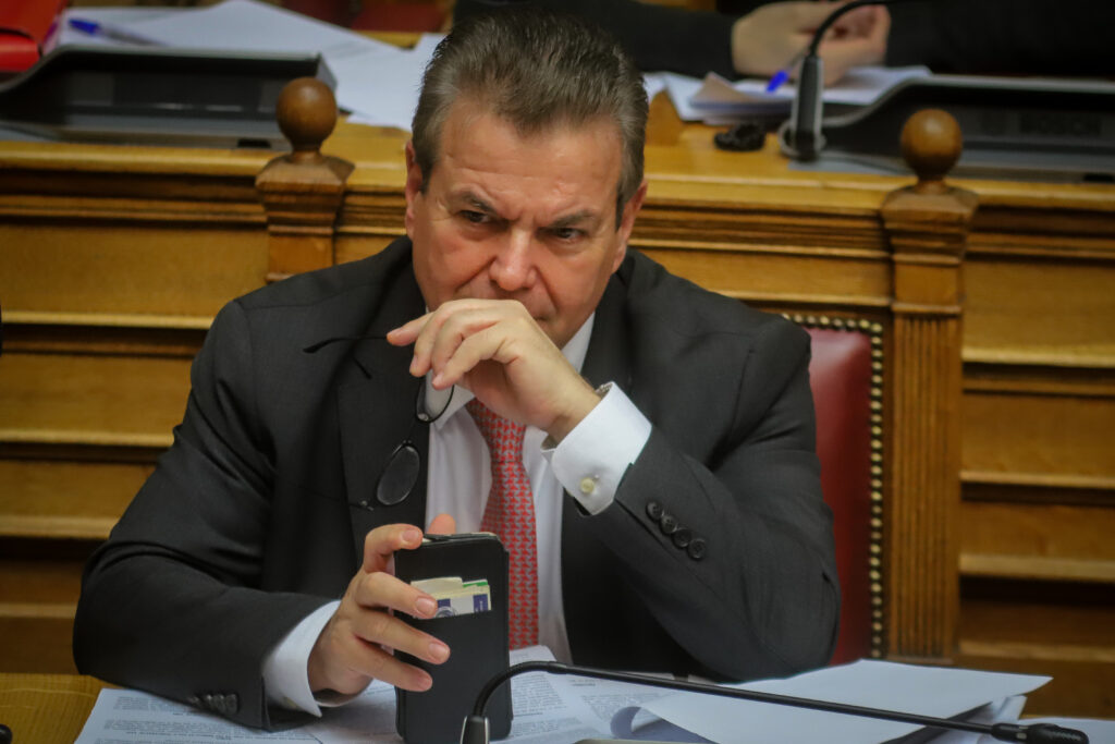Πετρόπουλος: Είναι ώρες ευθύνης για κάθε βουλευτή