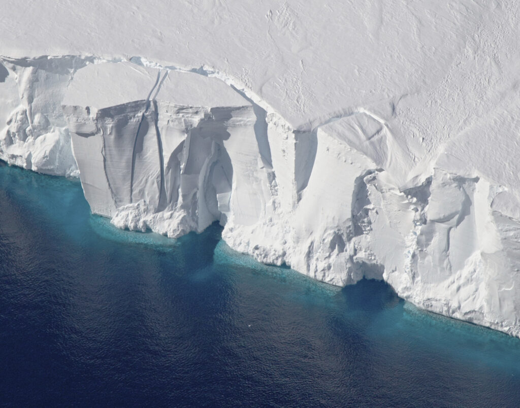 Η Ανταρκτική χάνει έξι φορές περισσότερους πάγους κάθε χρόνο απ’ ό,τι πριν 40 χρόνια