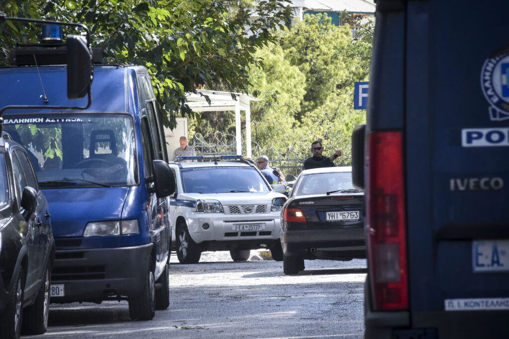 Απόδραση κρατουμένου από την Ευελπίδων